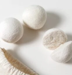Geniet Van Gemak® | Herbruikbare Wollen Drogerballen | Wasbollen | Schaapswol | Duurzame En Energiebesparende Wasballen | 6 XL Drogerballen 16 Geniet Van Gemak® | Herbruikbare Wollen Drogerballen | Wasbollen | Schaapswol | Duurzame En Energiebesparende Wasballen | 6 XL Drogerballen -HG Sales 1159x1200