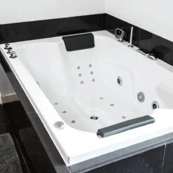 HG Hygiënische Whirlpool Reiniger - 1L - Verwijdert Kalk, Vet, Zeep En Olie - Veilig In Gebruik Voor Whirlpool En Jacuzzi's -HG Sales 1200x1200 2861