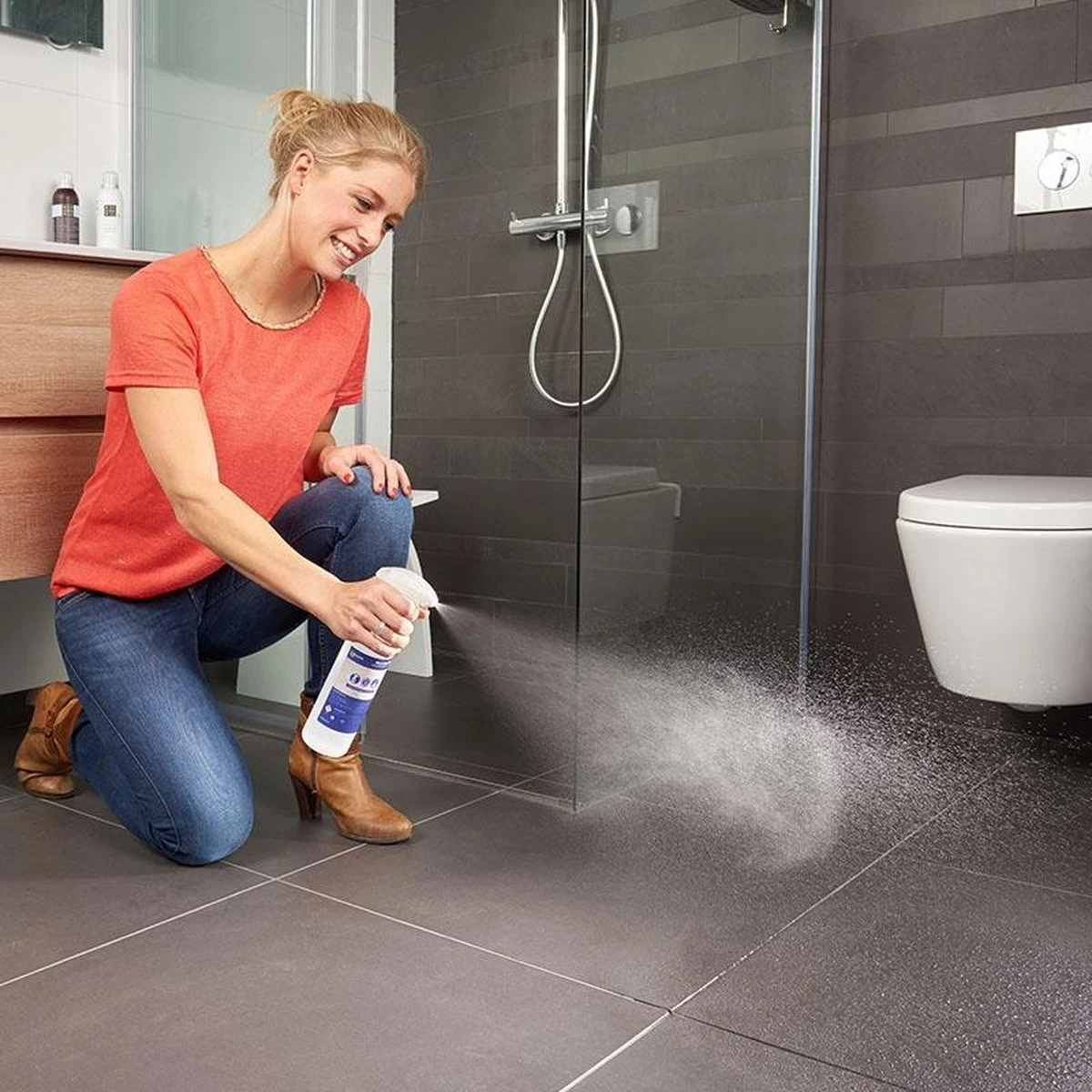 Secucare Anti Slip Spray 100ml - Antislip Voor Tegelvloeren 7 Secucare Anti Slip Spray 100ml - Antislip Voor Tegelvloeren - Afbeelding 7