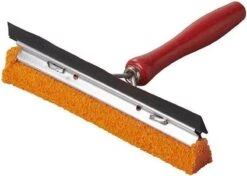 PROPLUS Autoramen Wisser/trekker - Houten Handvat - 20 Cm - Autoruiten Schoonmaken - Auto Accessoires 3 PROPLUS Autoramen Wisser/trekker - Houten Handvat - 20 Cm - Autoruiten Schoonmaken - Auto Accessoires -HG Sales 1200x854 1